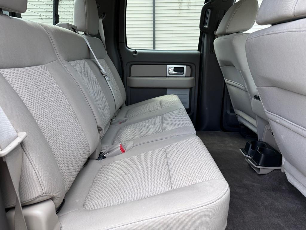Ford F-150 XL SuperCrew 5.5-ft. Bed 4WD 2010
