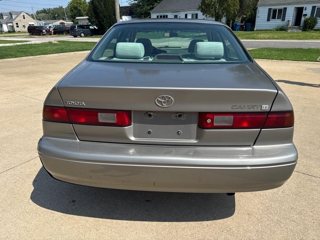 Toyota Camry CE 1999