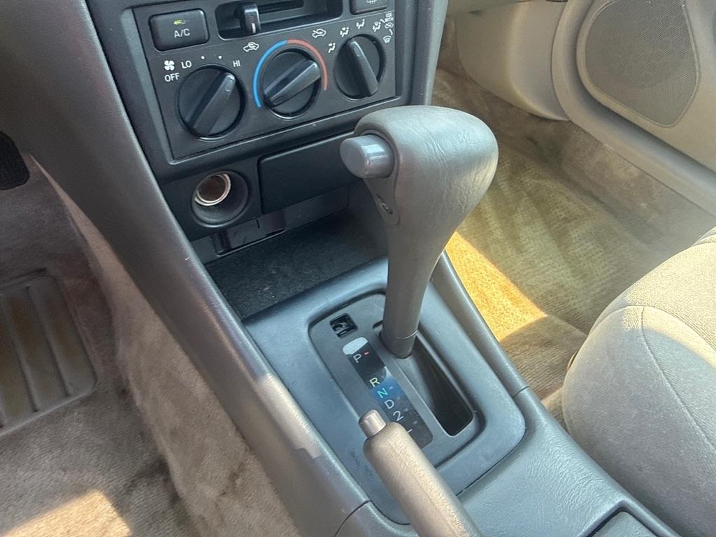 Toyota Camry CE 1999