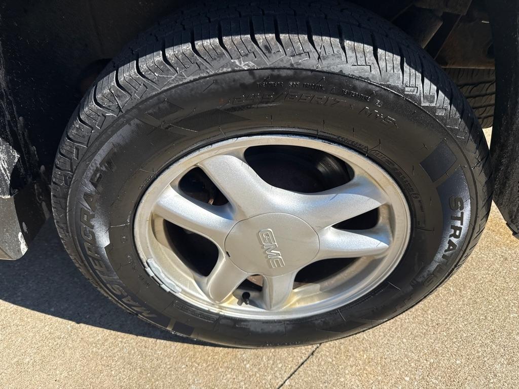 GMC Envoy XUV SLE 4WD 2005