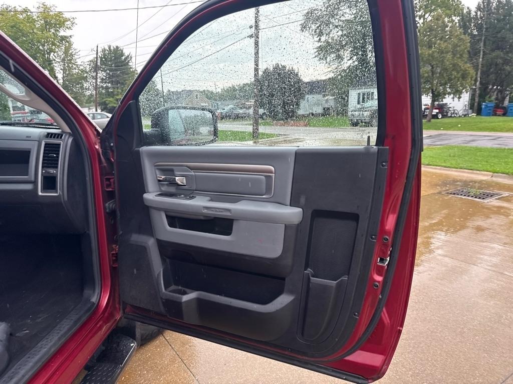 RAM 1500 Tradesman Regular Cab SWB 4WD 2014