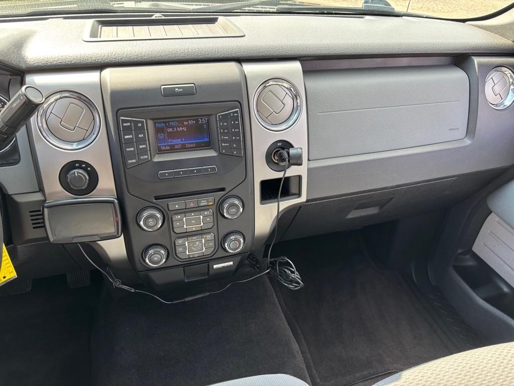 Ford F-150 XL SuperCab 8-ft. Bed 4WD 2013