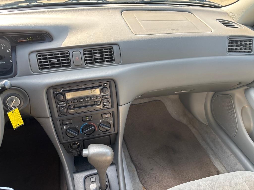 Toyota Camry CE 2001