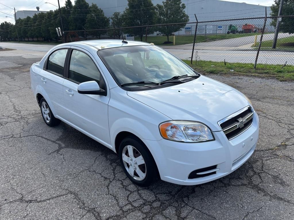 Chevrolet Aveo LS 4-Door 2011
