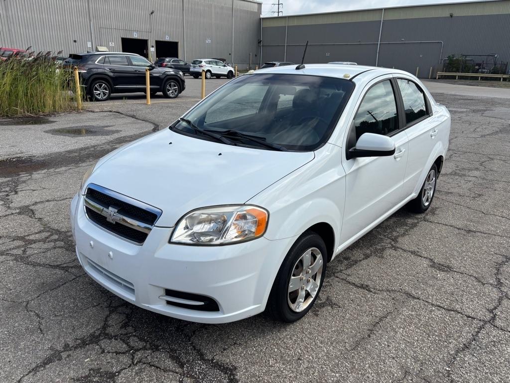 Chevrolet Aveo LS 4-Door 2011