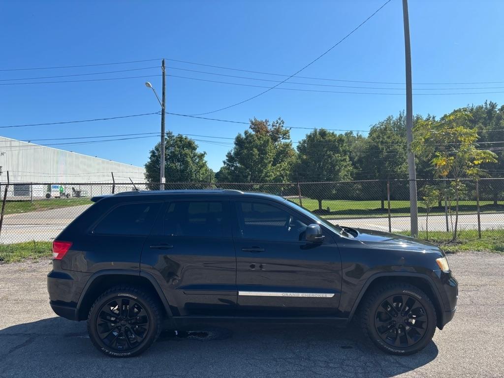 Jeep Grand Cherokee Laredo 4WD 2012