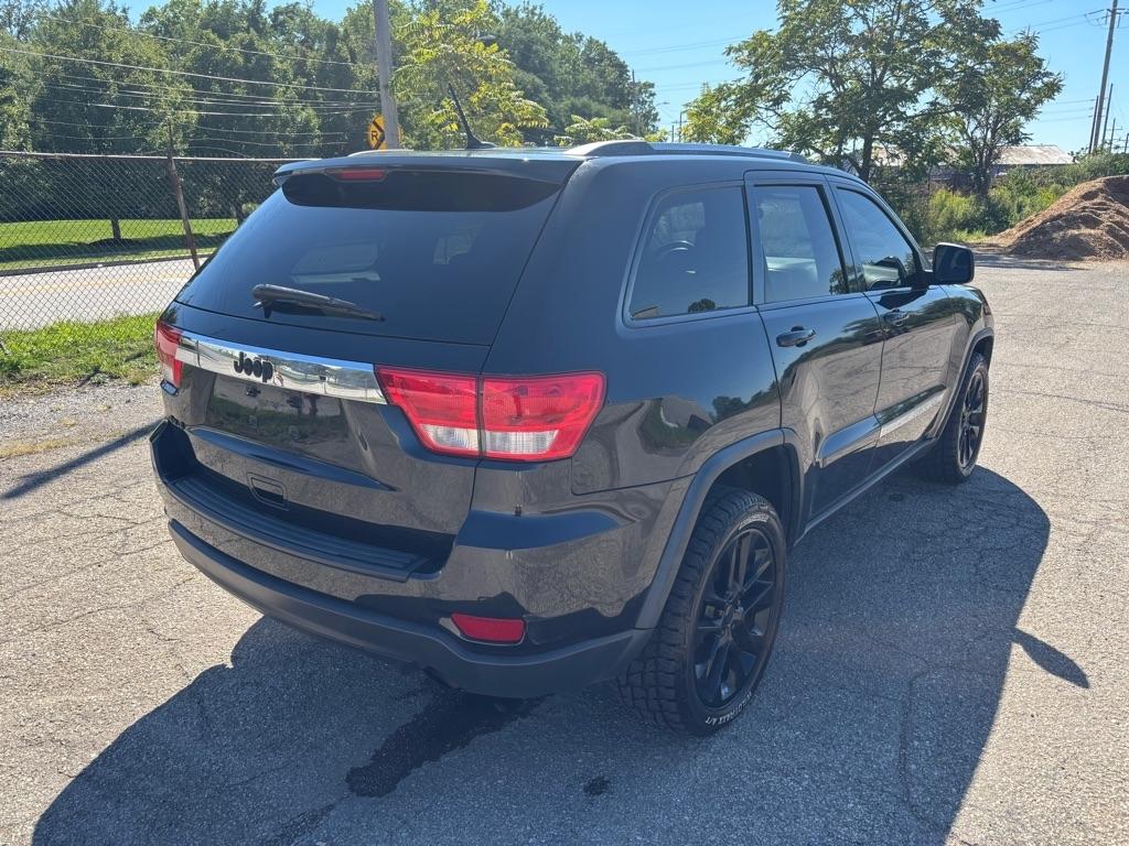 Jeep Grand Cherokee Laredo 4WD 2012