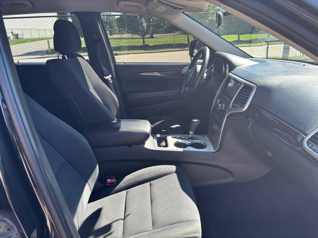 Jeep Grand Cherokee Laredo 4WD 2012