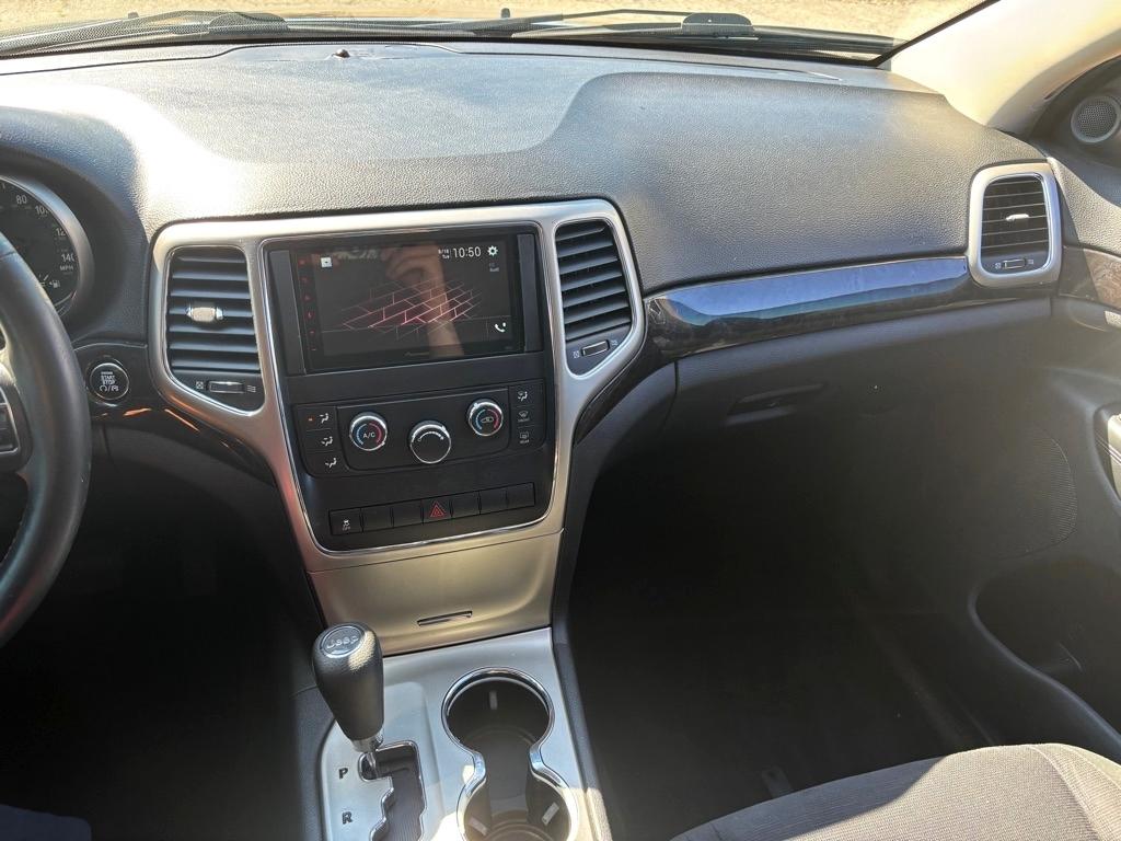 Jeep Grand Cherokee Laredo 4WD 2012