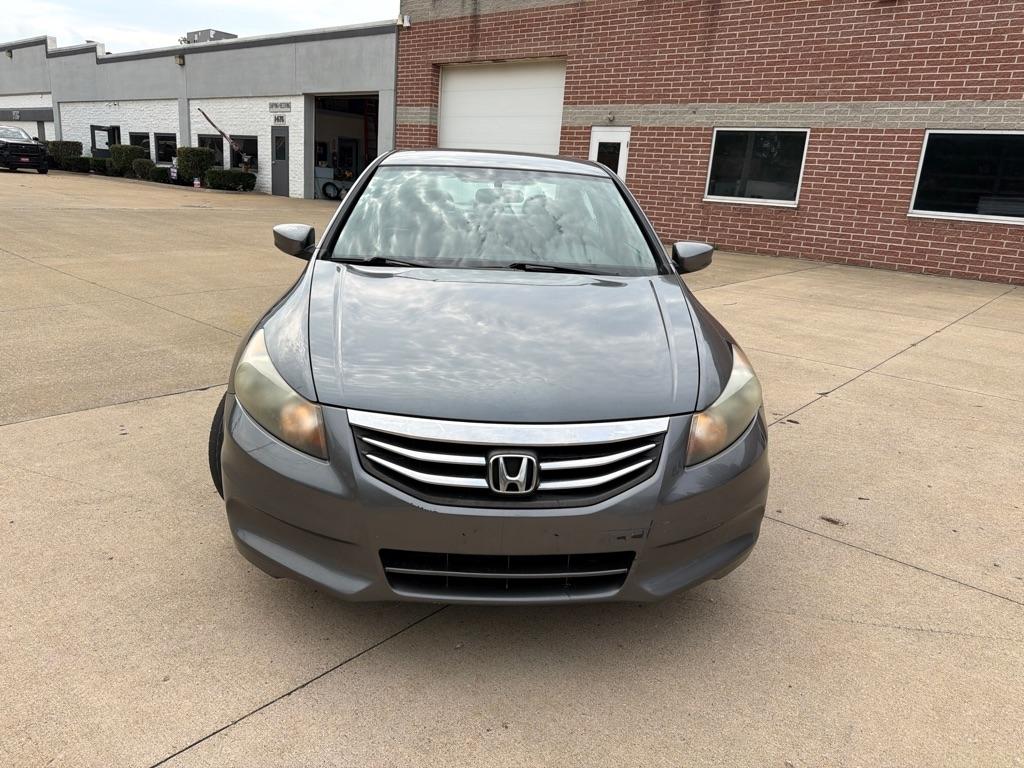 Honda Accord LX sedan AT 2012
