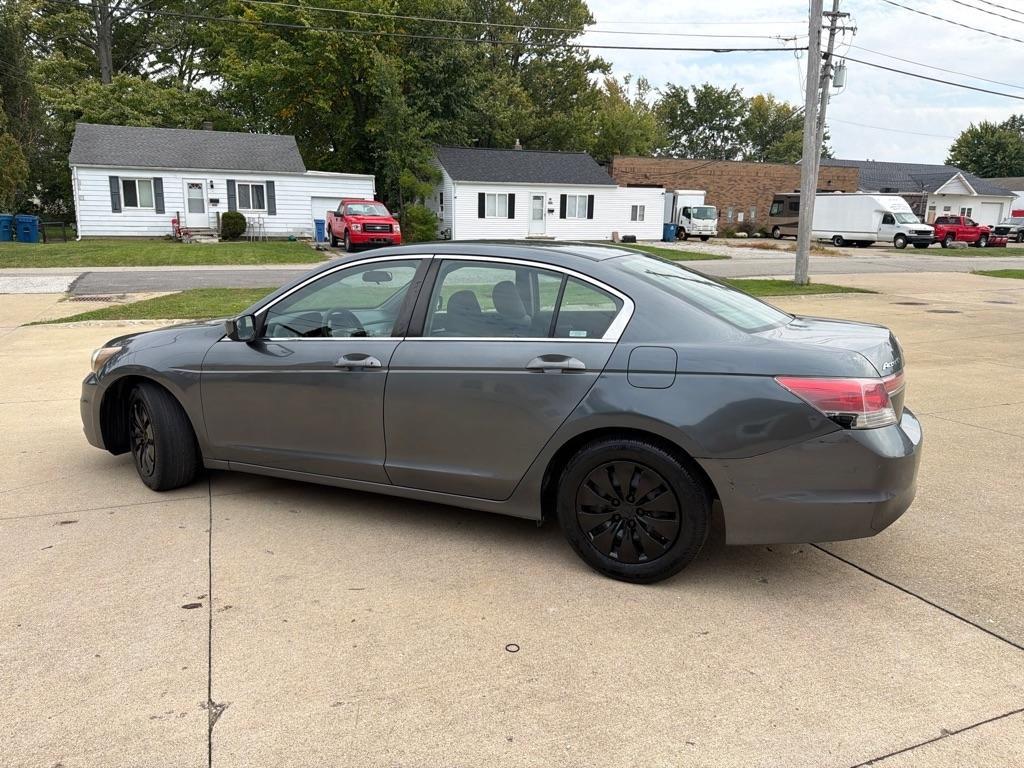 Honda Accord LX sedan AT 2012