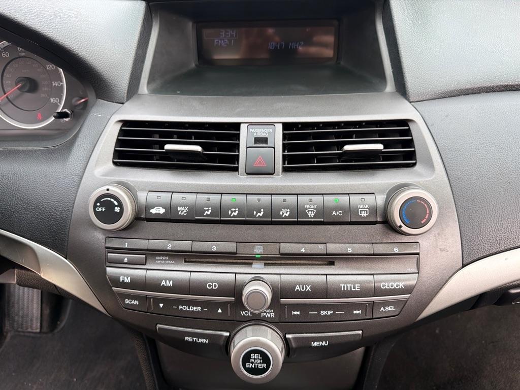 Honda Accord LX sedan AT 2012