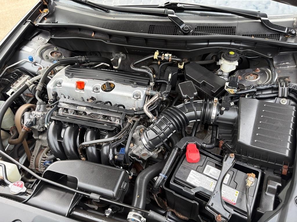 Honda Accord LX sedan AT 2012
