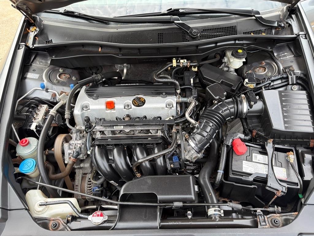 Honda Accord LX sedan AT 2012