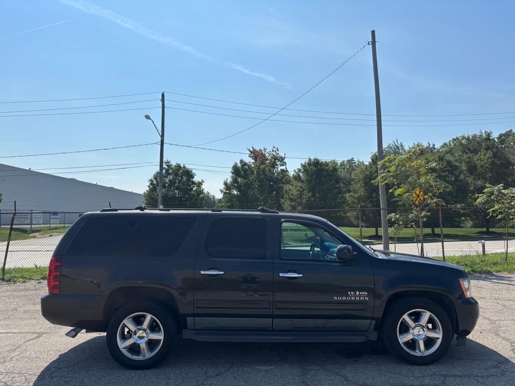 Chevrolet Suburban LS 1500 2WD 2013
