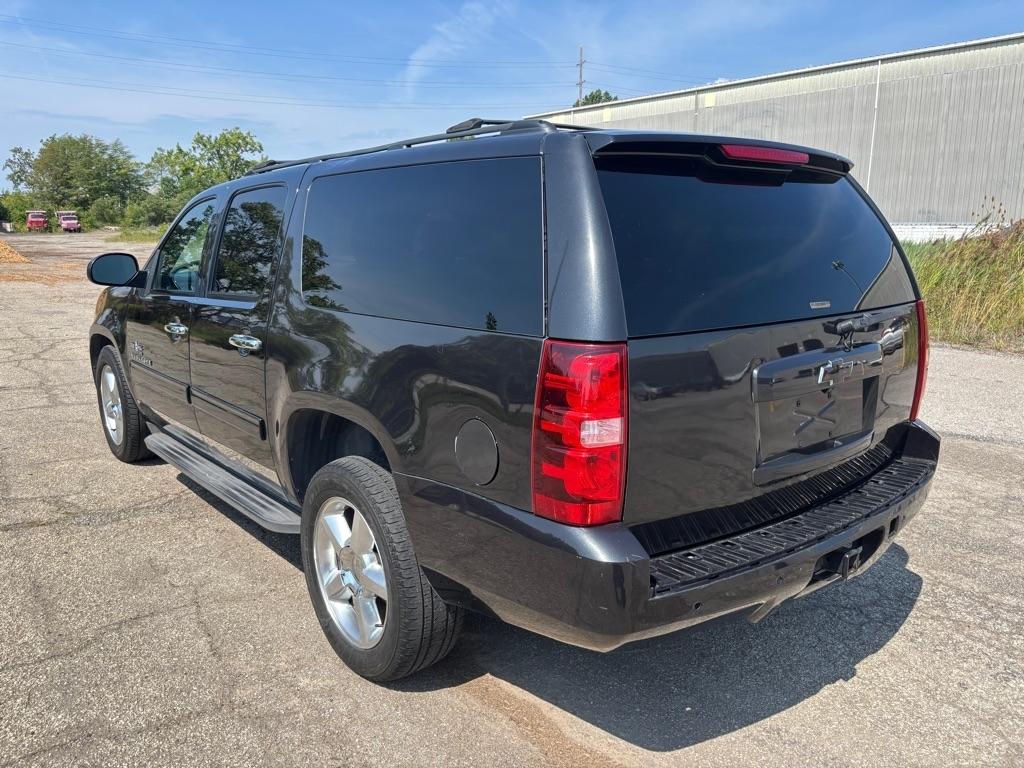 Chevrolet Suburban LS 1500 2WD 2013