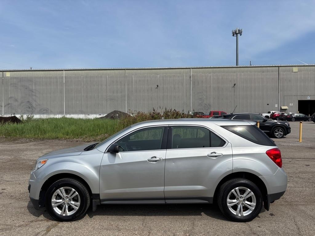 Chevrolet Equinox LS 2WD 2012