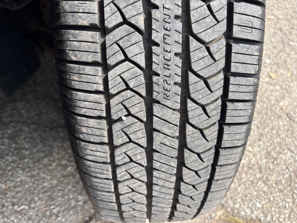 Chevrolet Equinox LS 2WD 2012