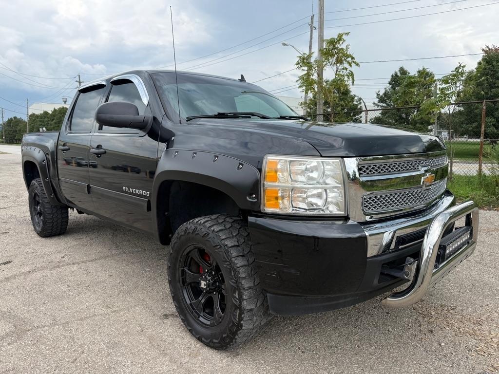 Chevrolet Silverado 1500 LS Crew Cab 4WD 2010