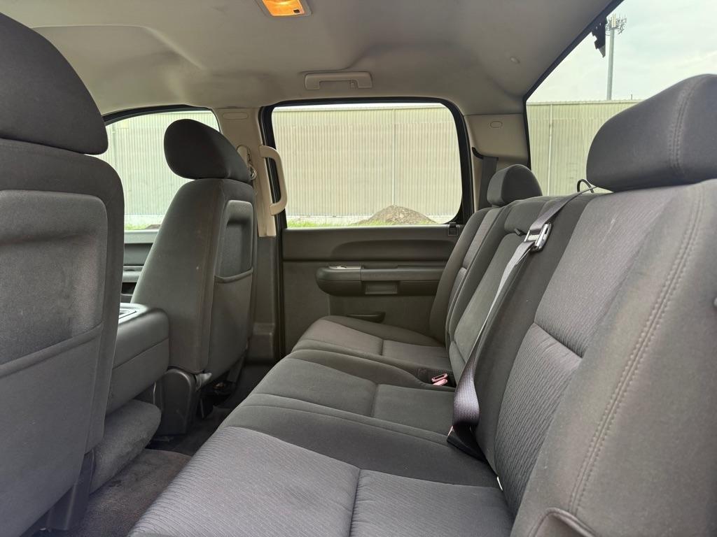 Chevrolet Silverado 1500 LS Crew Cab 4WD 2010
