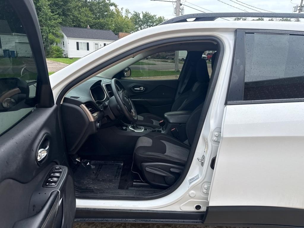 Jeep Cherokee Sport 4WD 2016