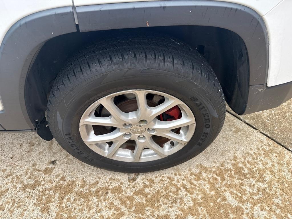 Jeep Cherokee Sport 4WD 2016