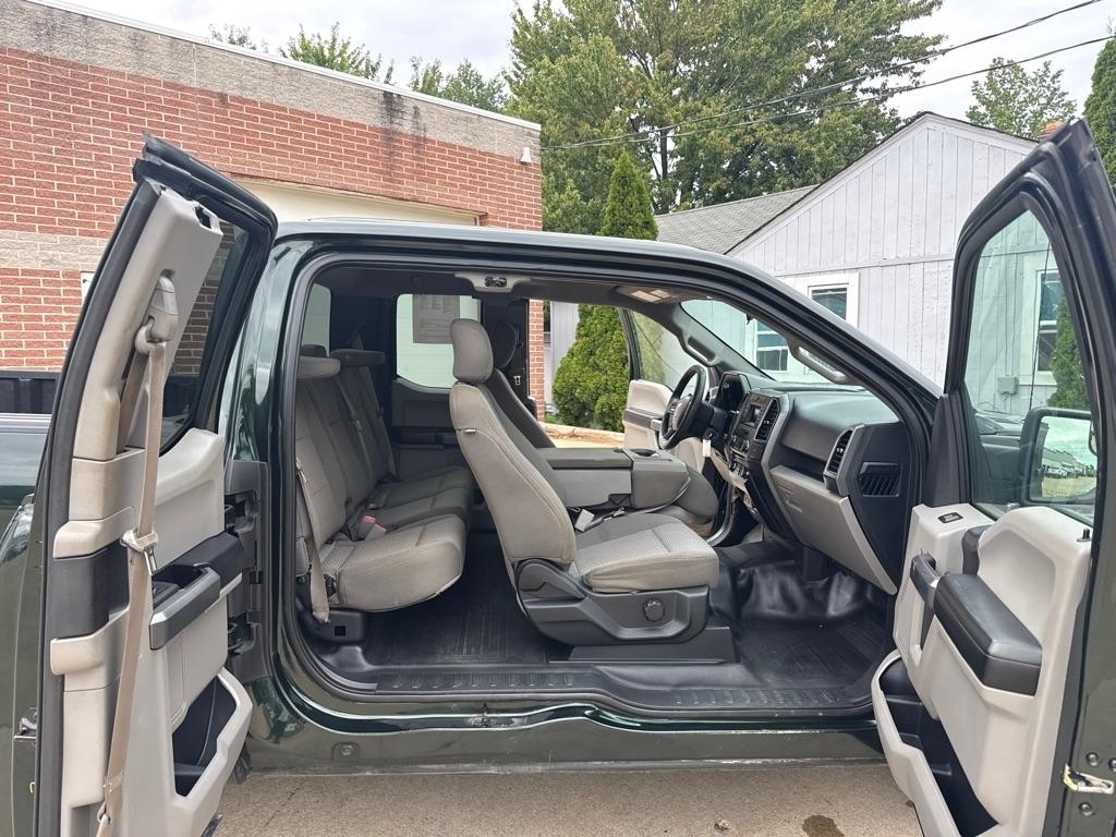 Ford F-150 Lariat SuperCab 8-ft. 4WD 2017