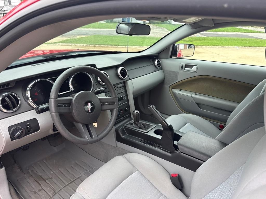Ford Mustang V6 Premium Coupe 2008