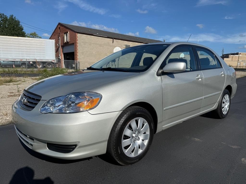 Toyota Corolla CE 2004