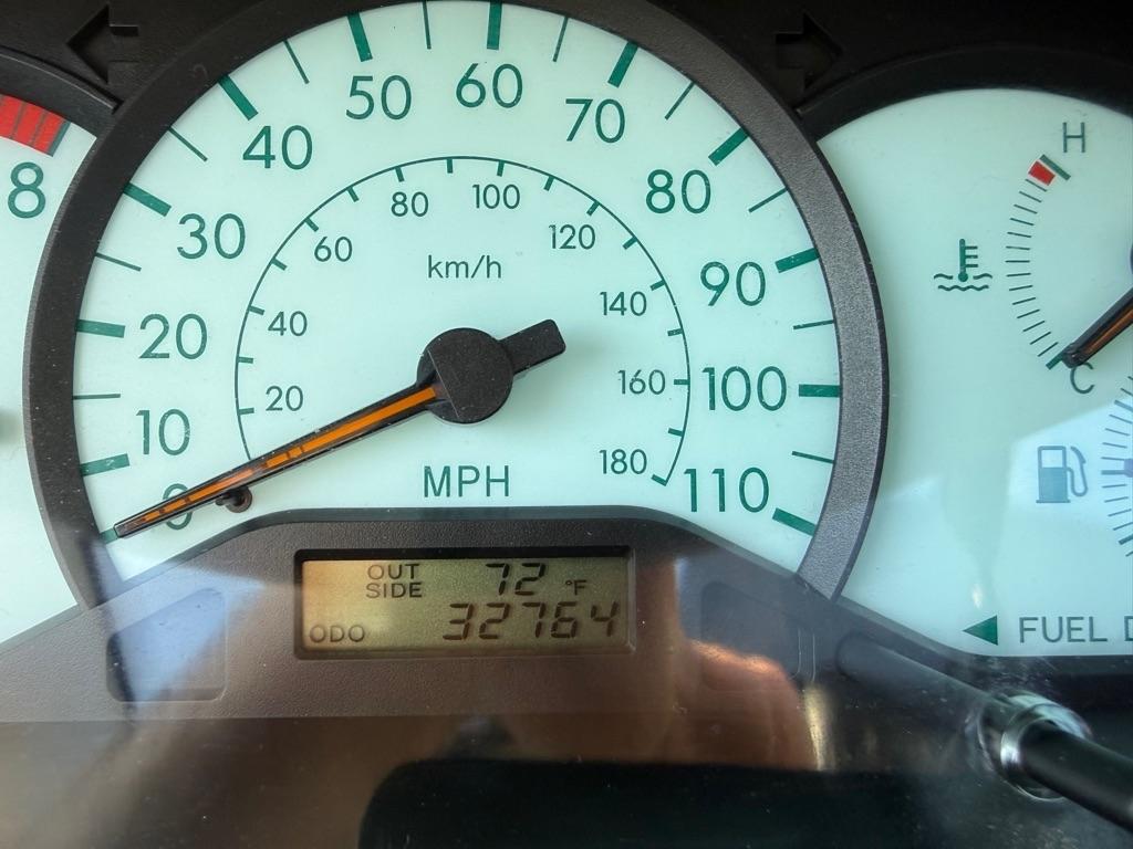 Toyota Corolla CE 2004