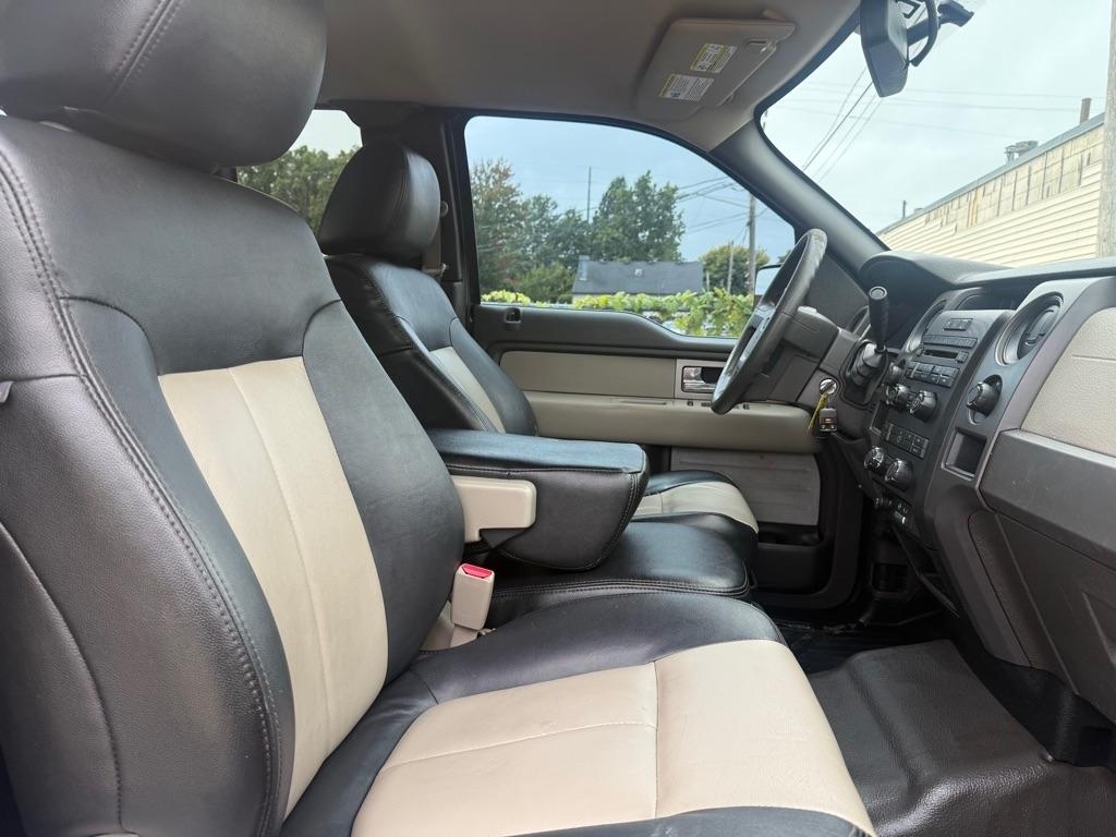 Ford F-150 XL SuperCab 8-ft. Bed 4WD 2010