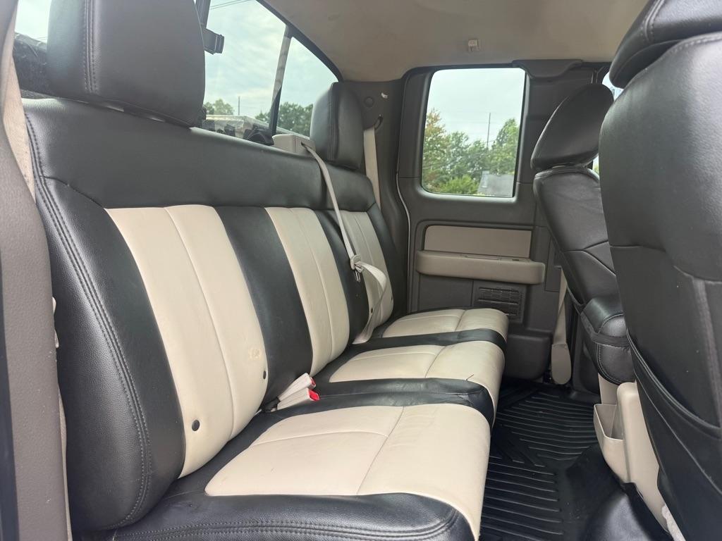 Ford F-150 XL SuperCab 8-ft. Bed 4WD 2010