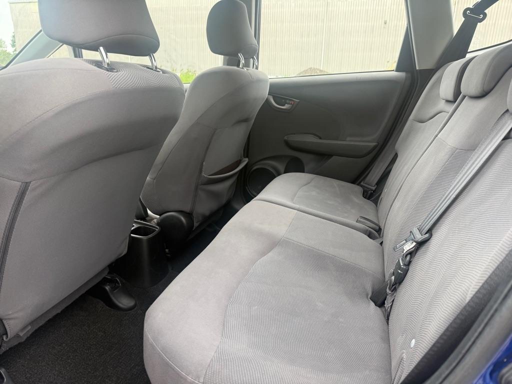 Honda Fit 5-Speed MT 2009