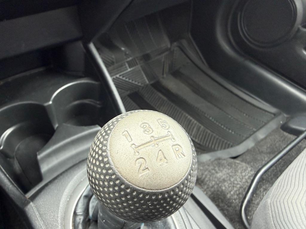 Honda Fit 5-Speed MT 2009