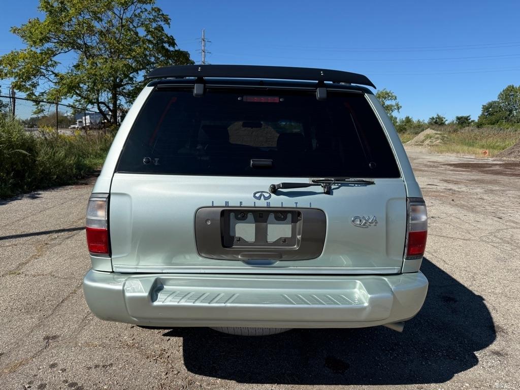 Infiniti QX4 Base 2000