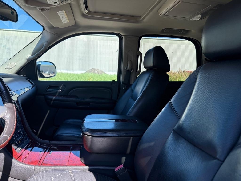 Cadillac Escalade AWD 2008