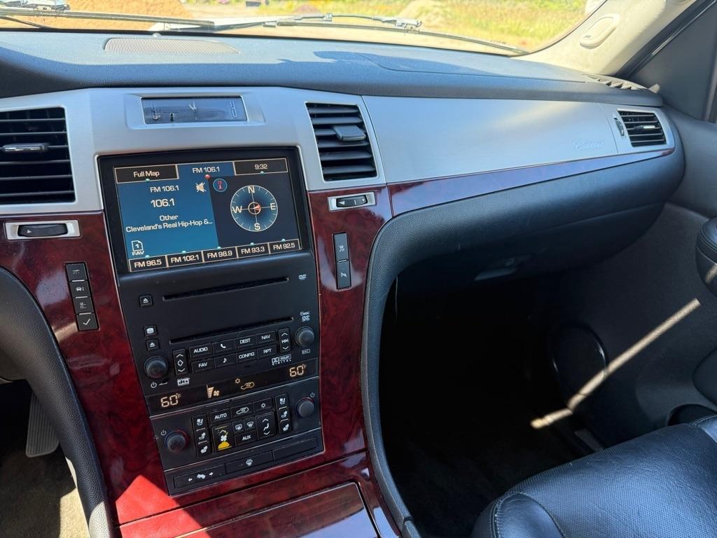 Cadillac Escalade AWD 2008