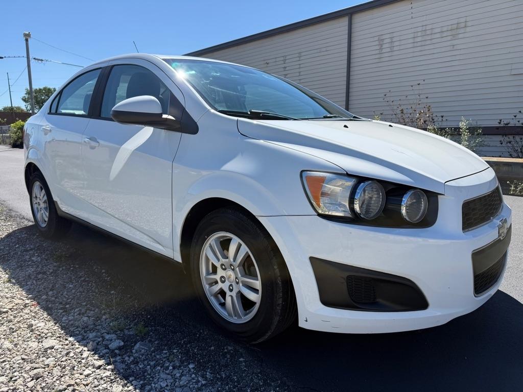 Chevrolet Sonic 2LS Sedan 2012