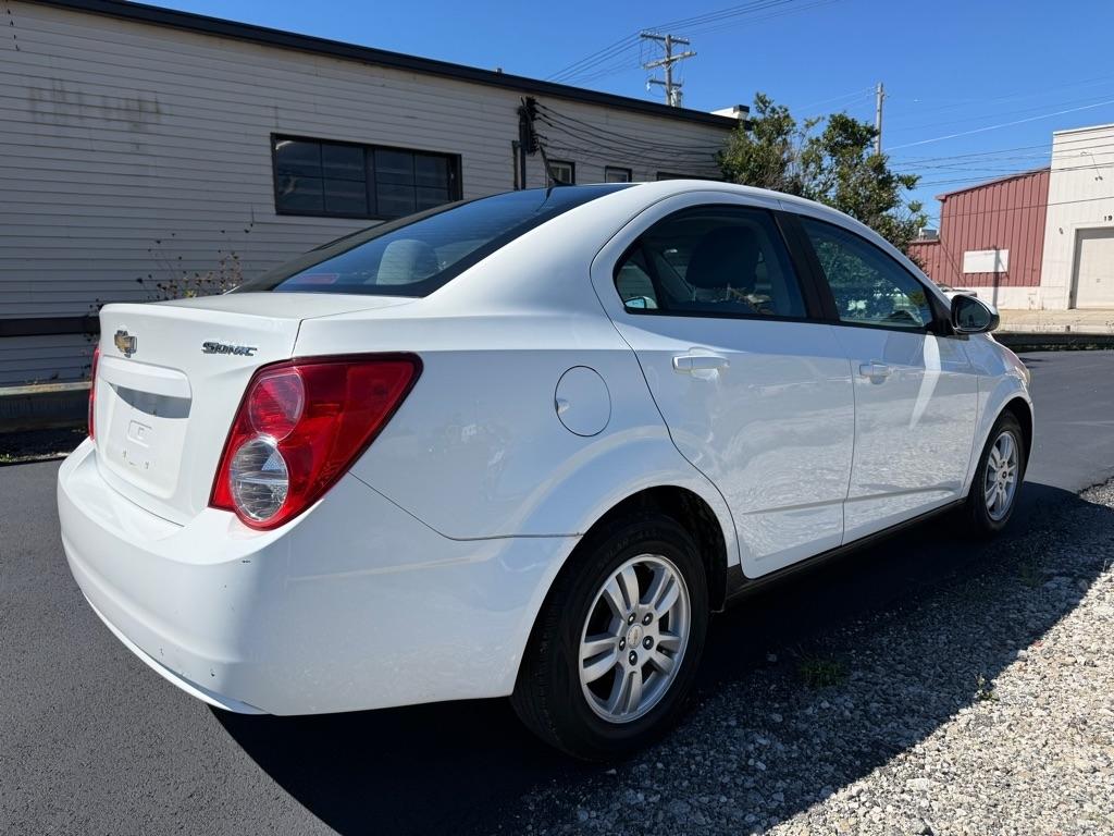 Chevrolet Sonic 2LS Sedan 2012