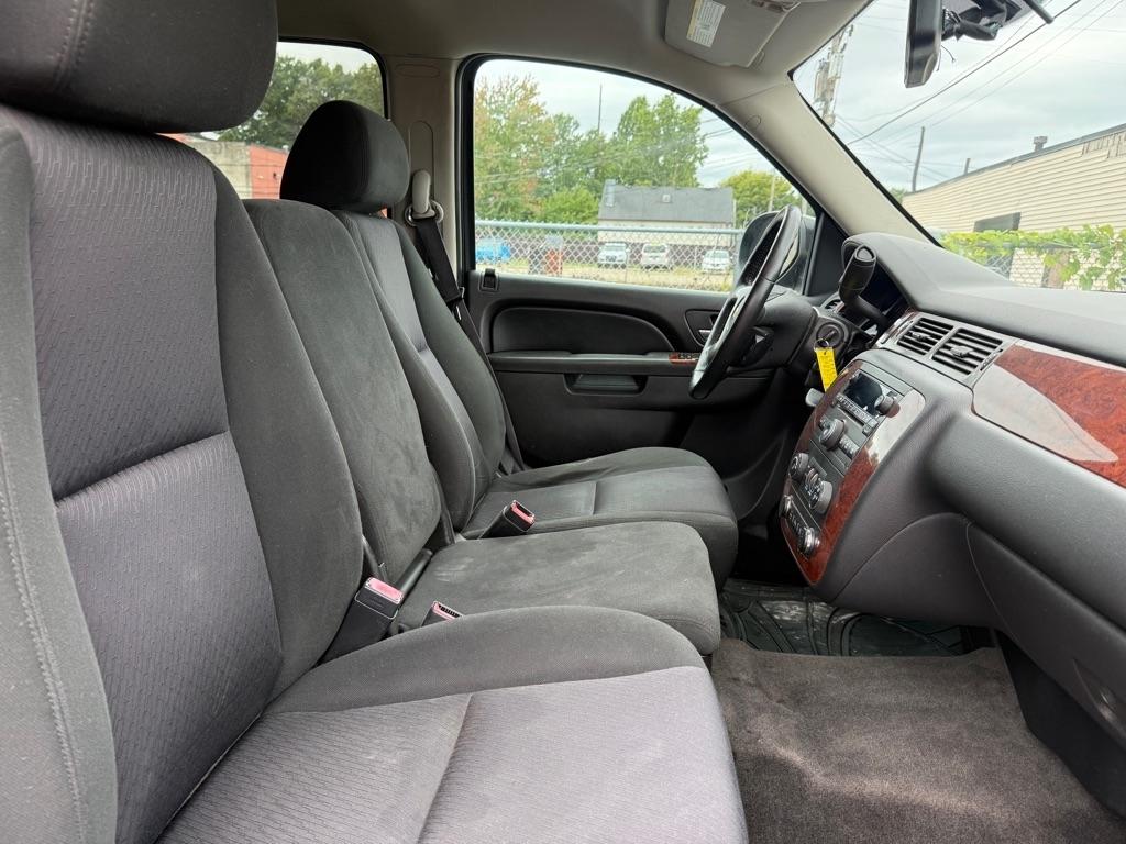 Chevrolet Tahoe LS 4WD 2012