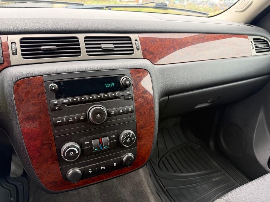 Chevrolet Tahoe LS 4WD 2012