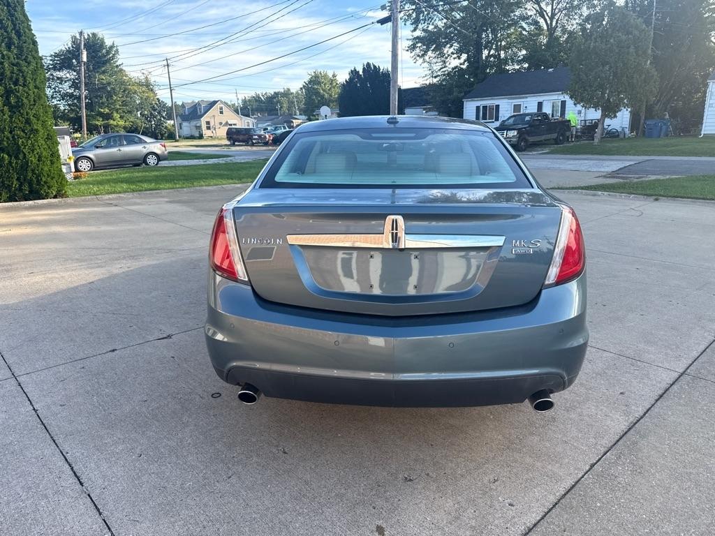 Lincoln MKS 3.7L AWD 2010