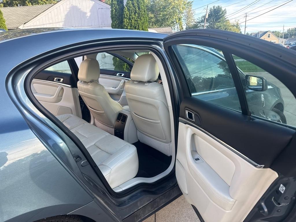 Lincoln MKS 3.7L AWD 2010