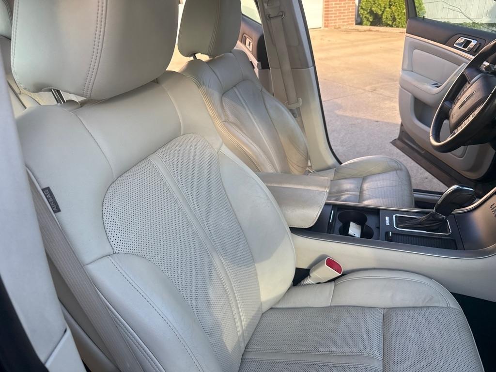 Lincoln MKS 3.7L AWD 2010