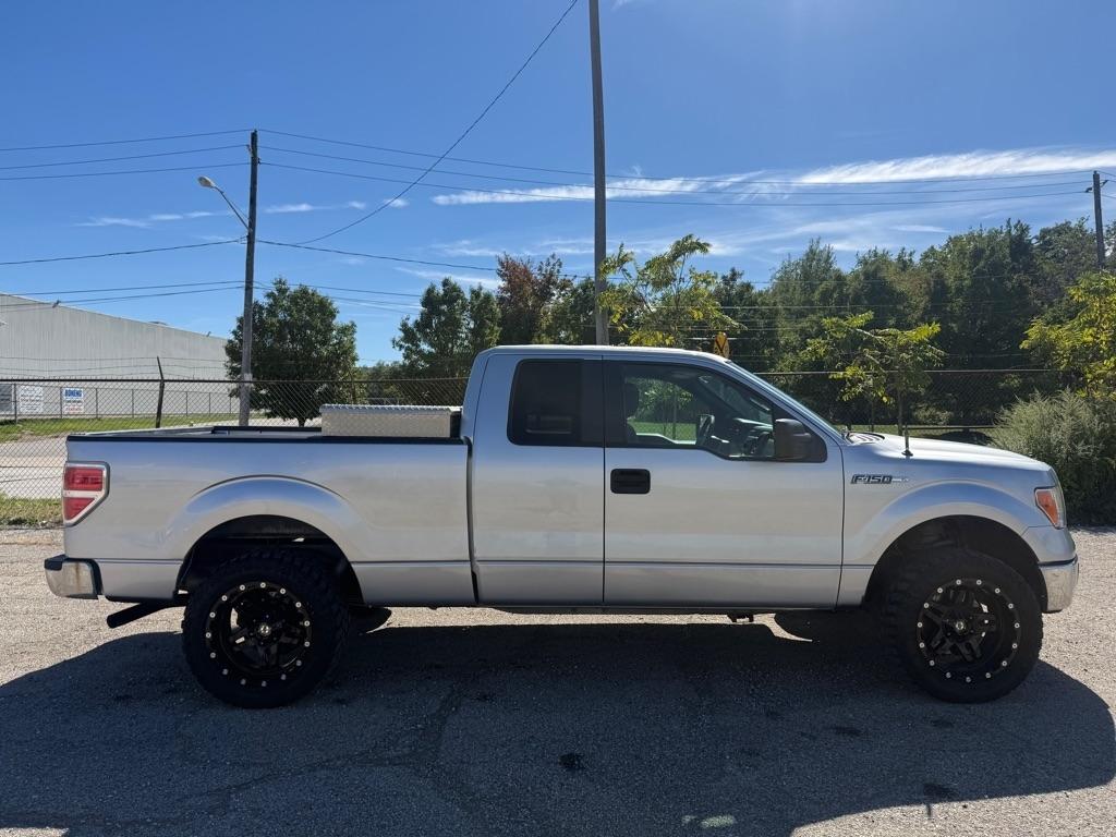 Ford F-150 XL SuperCab 8-ft. Bed 4WD 2014
