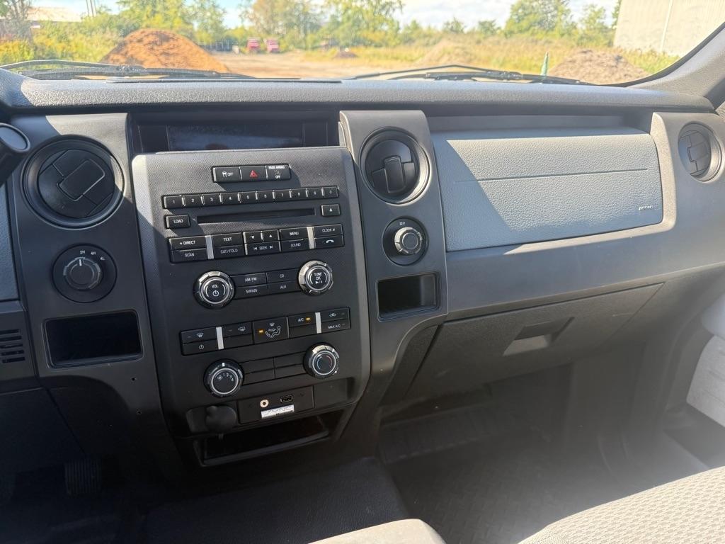 Ford F-150 XL SuperCab 8-ft. Bed 4WD 2014