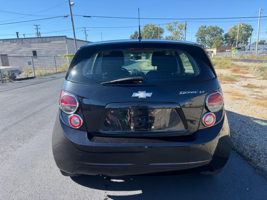 Chevrolet Sonic LT Auto 5-Door 2014