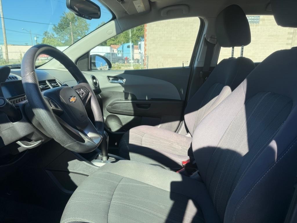 Chevrolet Sonic LT Auto 5-Door 2014