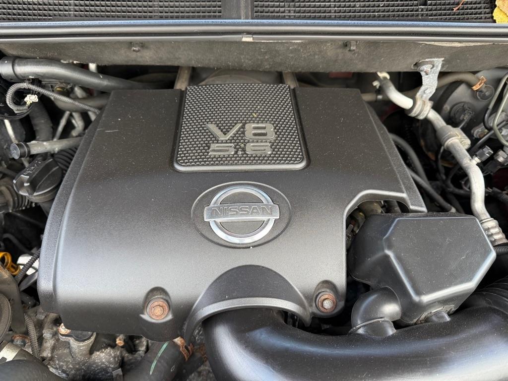 Nissan Armada SV 4WD 2014