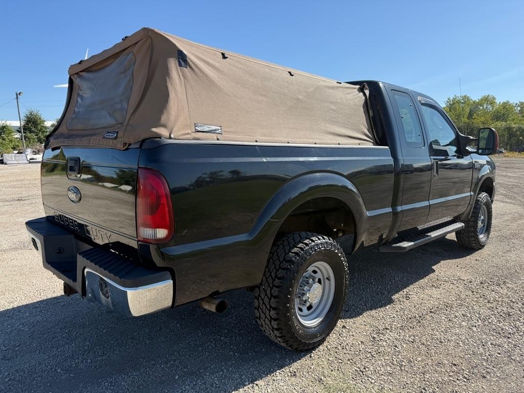 Ford F-250 SD XL SuperCab 4WD 2004